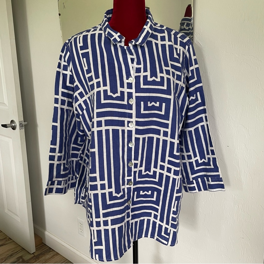John Mark Top Size XL 100% Linen Beautiful! Geometric Button Down